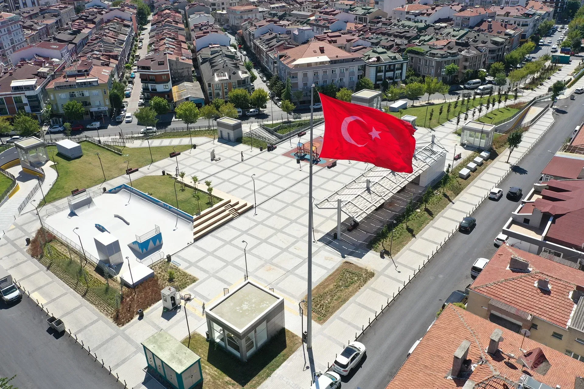 Küçükçekmece Cennet Meydanı