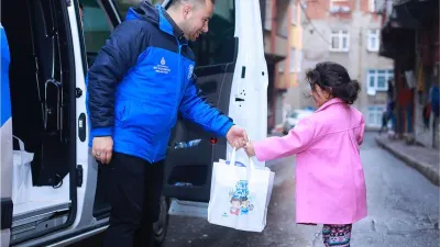 Yüz Binlerce Ücretsiz İBB Halk Süt
