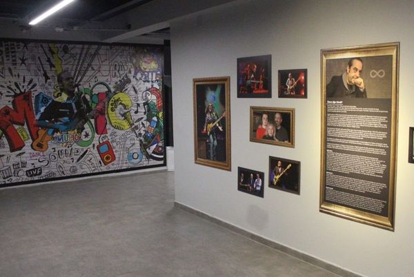 Büyük İstanbul Otogarı’na Özkan Uğur Müzik Kayıt Stüdyosu Açtık