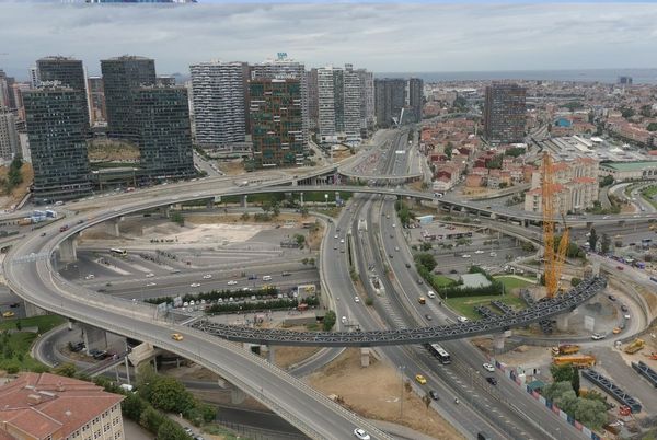 Fikirtepe Uzunçayır Kavşağı 2. Etap Çalışmaları Devam Ediyor