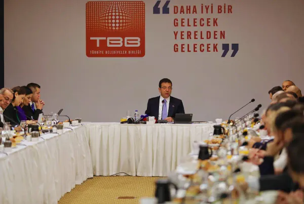 Kutuplaştırıcı Değil Birleştirici Bir Dili Yaygınlaştırmak Zorundayız